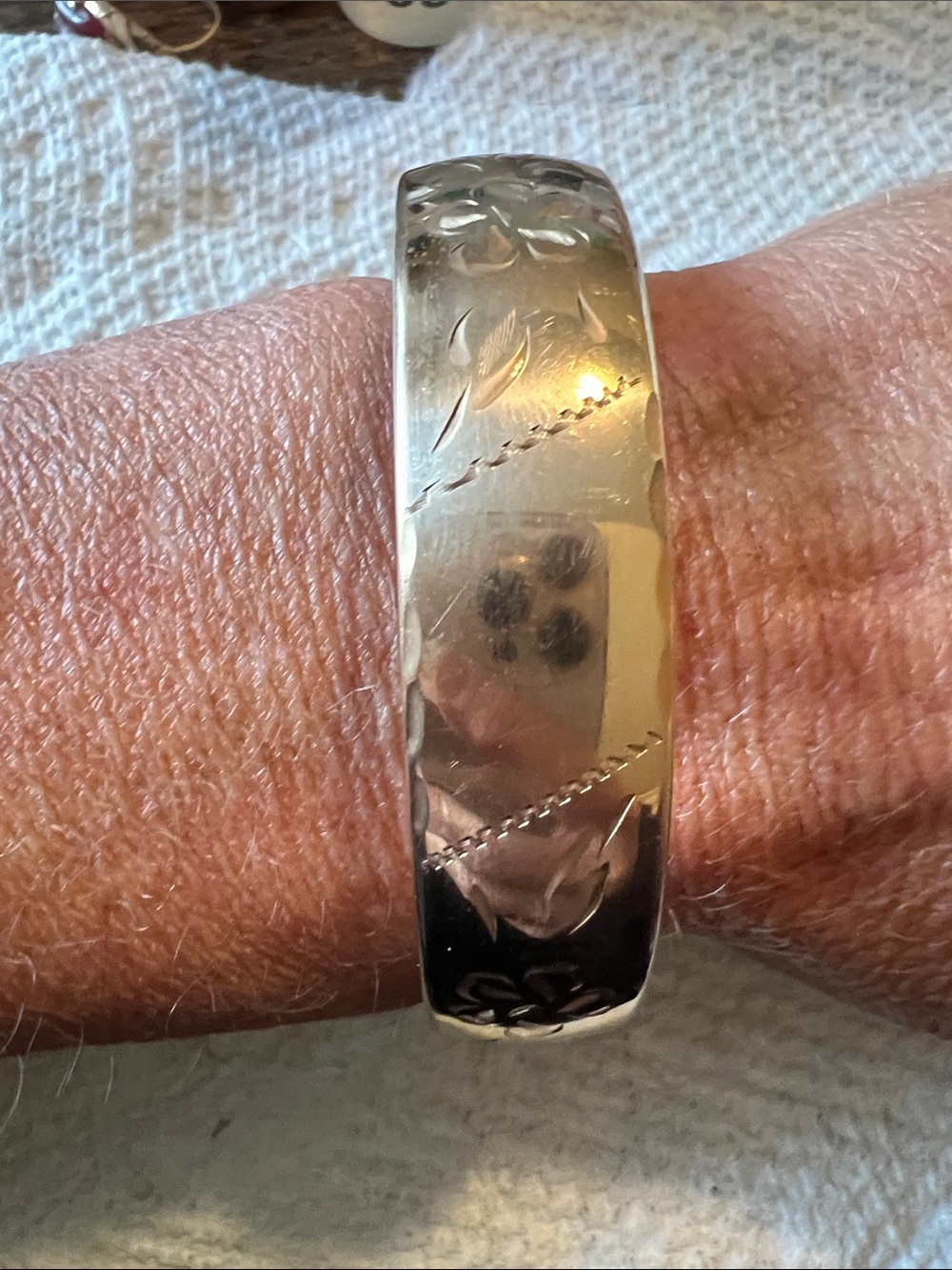 Vintage Hobe gold filled etched hinged bracelet stamped